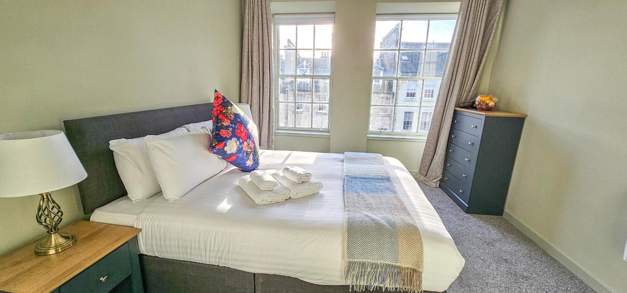 Royal Mile - Bright 2 Bedroom Apartment EDI Eksteriør billede